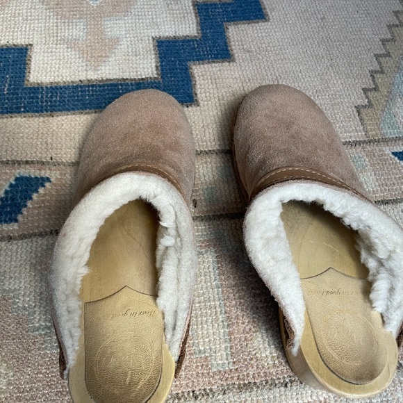 No. 6 Sherpa Lined Tan Suede Clog Size 40 - runs small - Picture 7 of 12